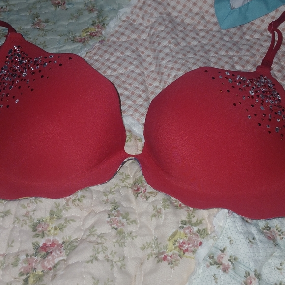 Victoria's Secret bra - Picture 1 of 7